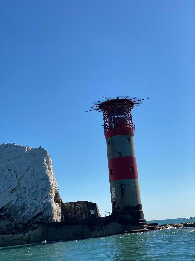 Wight On The Beach, Sleeps 4, Free Off Road Parking, Balcony With Sea Views Ryde (Isle of Wight) Exterior foto